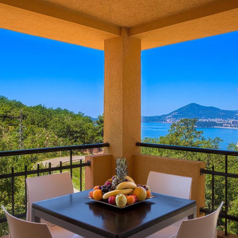 Apartments Radević - Luxury Apartment with Sea View - 1