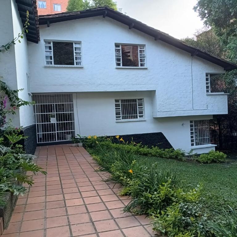 Casa de Huespedes del Poblado Grupos familiares o corporativos - Villa - 21