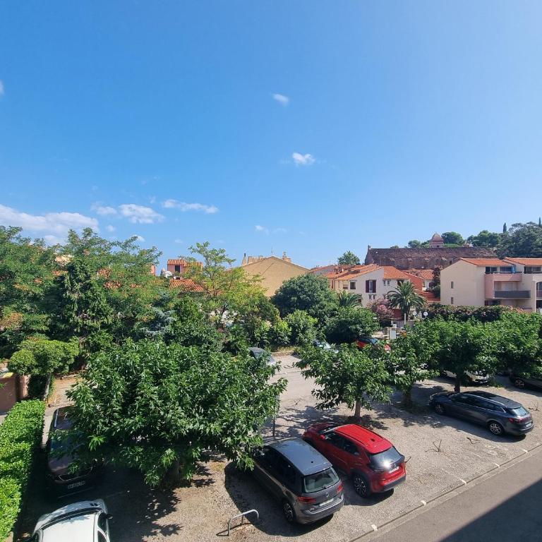 Collioure : Appart T2 avec Terrasse et Parking, 4 Pers - FR-1-309-538 - Apartamento - 1