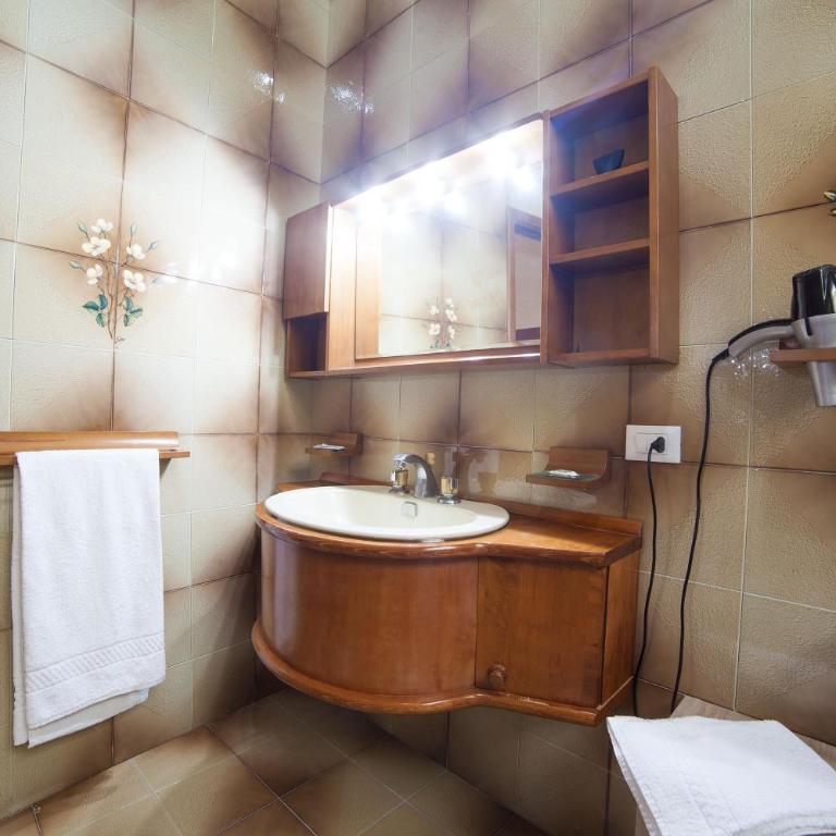 Corona Vacanze - Triple Room - 4