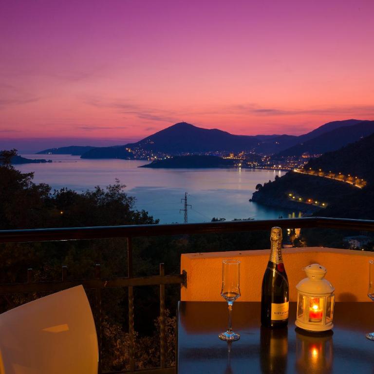 Apartments Radević - Luxury Apartment with Sea View - 10