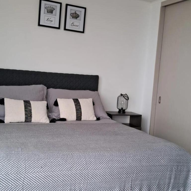 Departamento con vista al mar y cruz del tercer milenio Coquimbohouse - Three-Bedroom Apartment - 22