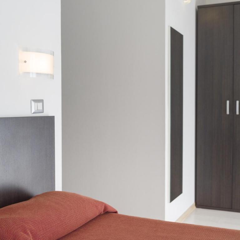 Hotel Sharing - Camera Doppia con Letti Singoli - 5