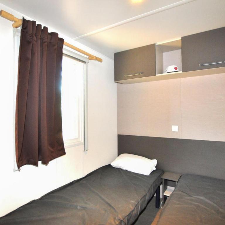 Mobile Home Proche Mer Piscine - Mobile Home - 12