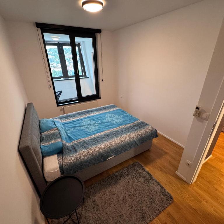 Luxury Apartment Sarajevo-Bristol - Deluks Apartman sa 2 Spavaće Sobe i Balkonom - 10