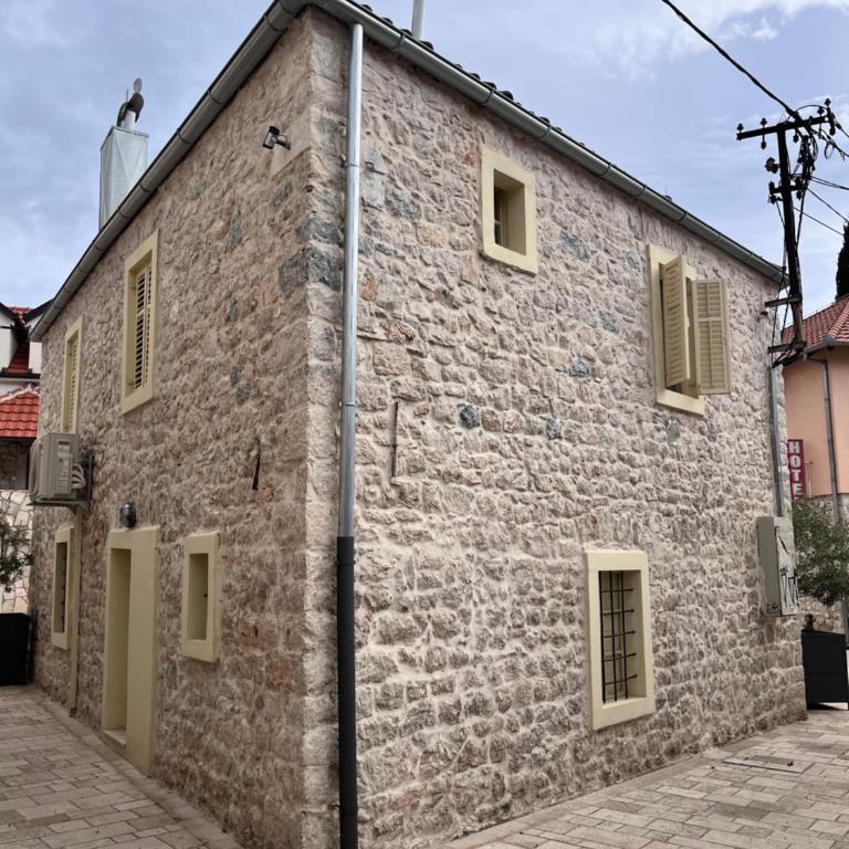 Tri Srca 1 - De Luxe 1 - Deluks Apartman sa 2 Spavaće Sobe - 3