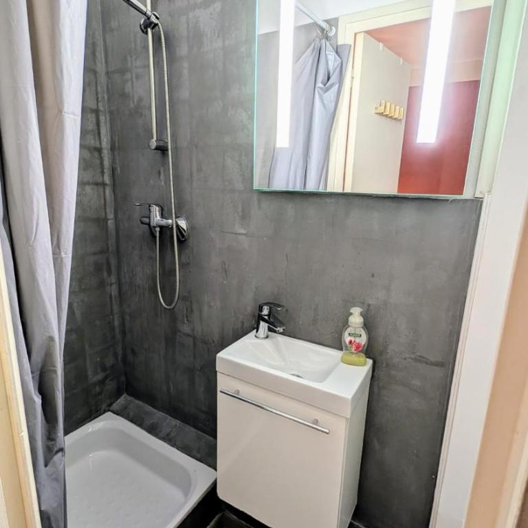 LET'S Studio L'Escale in Lyon - Appartement 1 Chambre - 10