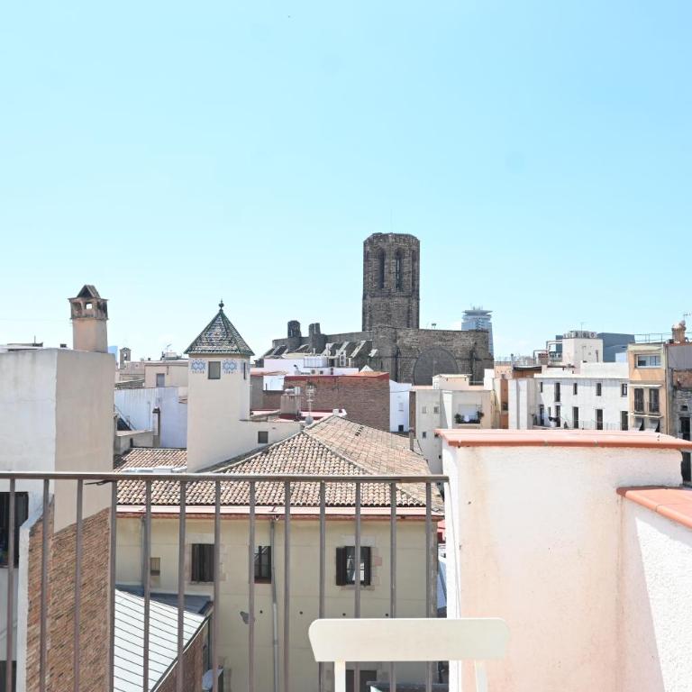 Homenfun Barcelona Ciutat Vella - Superior Apartment with City View - 1