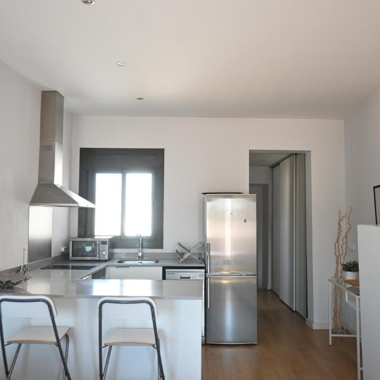 Homenfun Barcelona Ciutat Vella - Superior Apartment with City View - 7