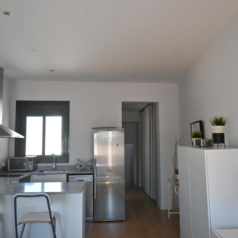 Homenfun Barcelona Ciutat Vella - Superior Apartment with City View - 16