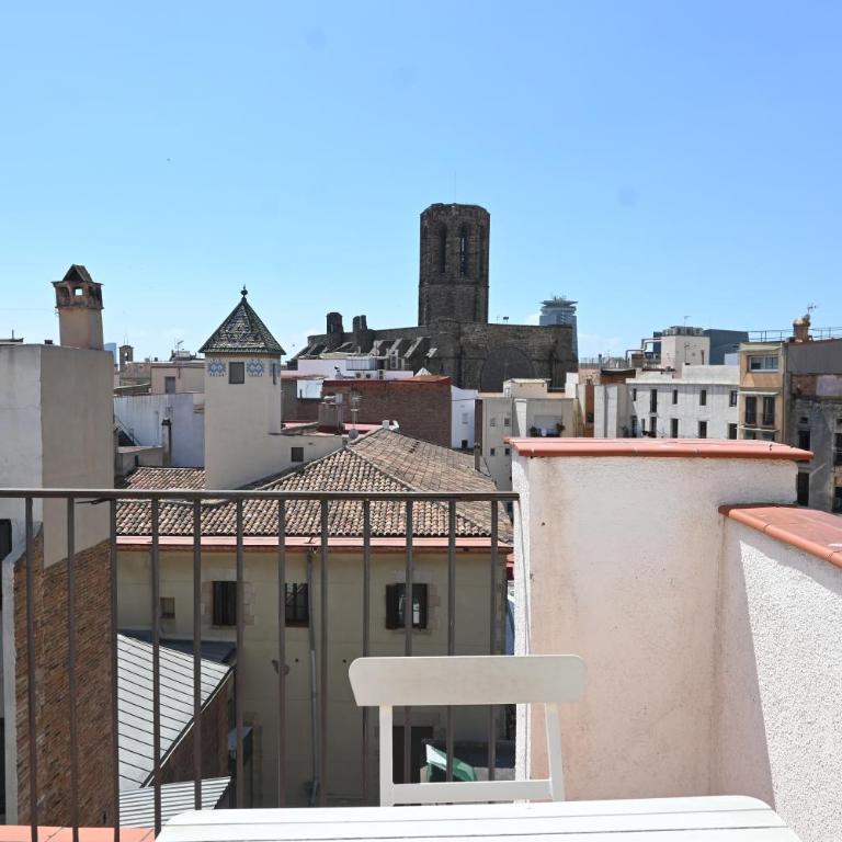 Homenfun Barcelona Ciutat Vella - Superior Apartment with City View - 20