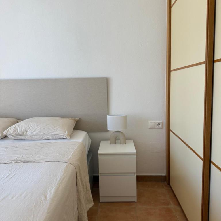 no diposnible - One-Bedroom Apartment - 4