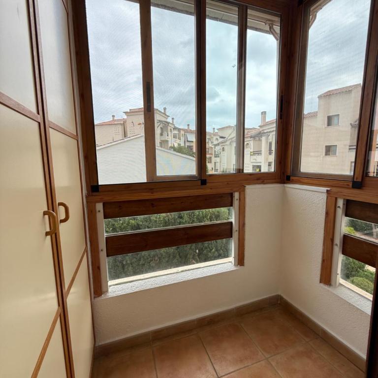 no diposnible - One-Bedroom Apartment - 17