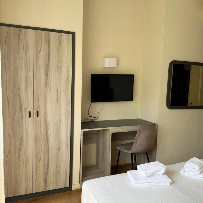 Hotel Laura - Standard Double Room - 5