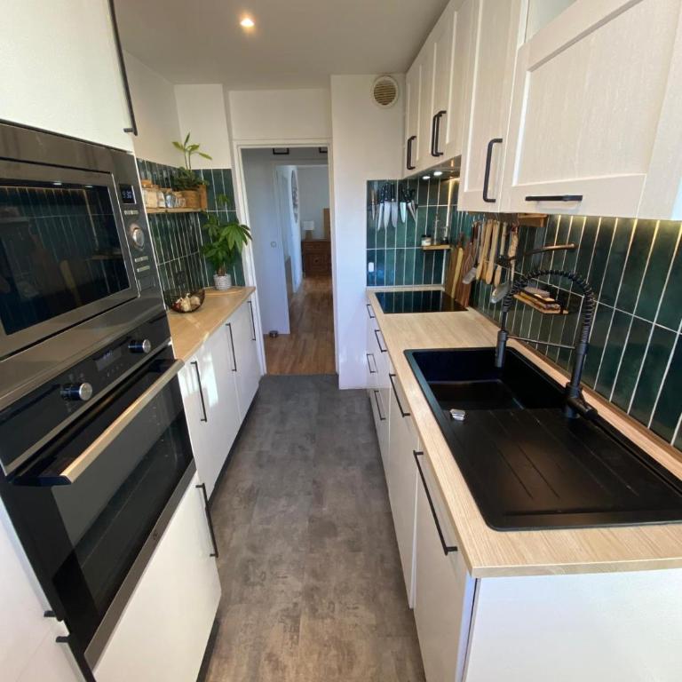 T4 cosy et moderne au cœur d'Anglet, plages à 10 min, parking sécurisé & fibre - Two-Bedroom Apartment - 6