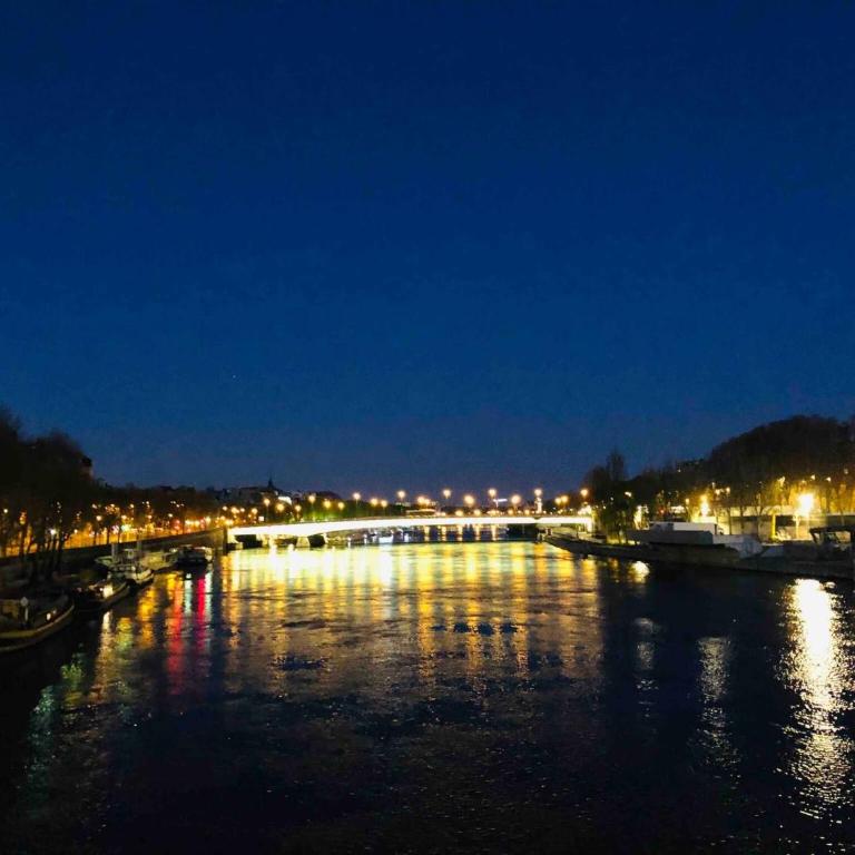 Cosy Eiffel Tower Design Studio - Studio - 49