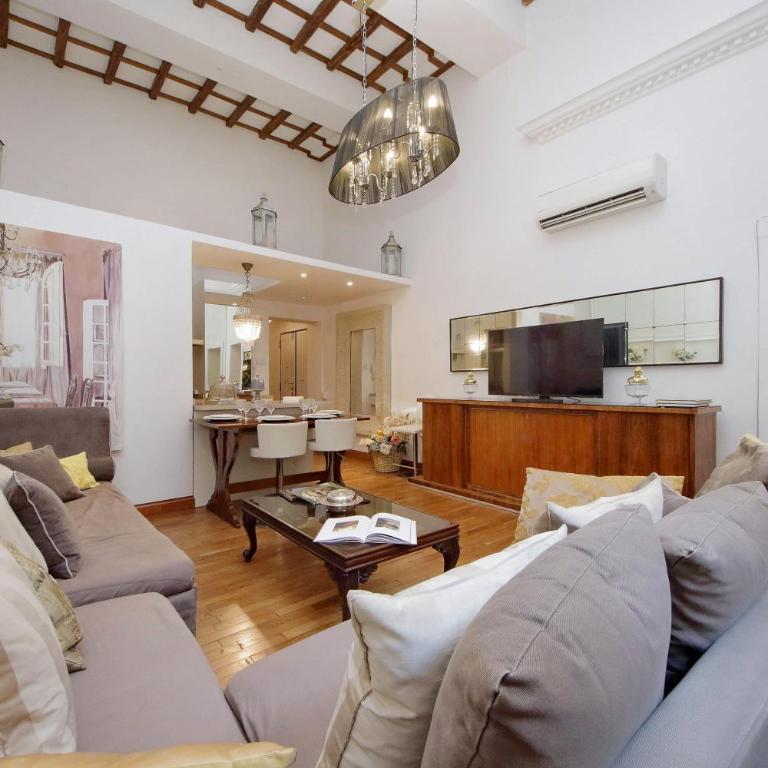 Vicolo Savelli Luxury Suites - Appartamento con 2 Camere da Letto - 1
