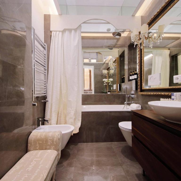 Vicolo Savelli Luxury Suites - Appartamento con 2 Camere da Letto - 10