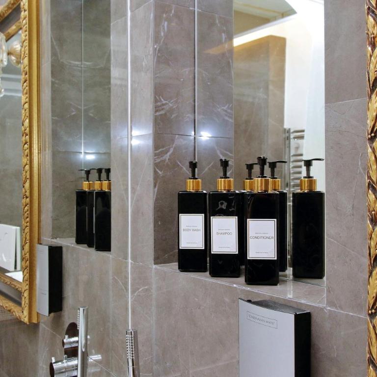 Vicolo Savelli Luxury Suites - Appartamento con 2 Camere da Letto - 41