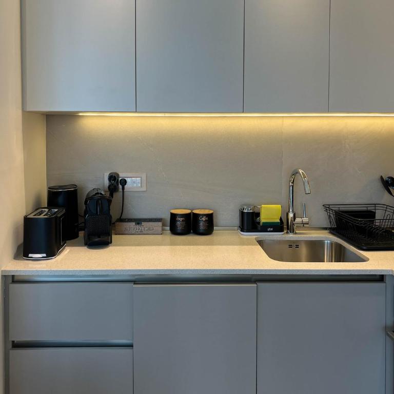 BW Cityline Residences - Deluxe Studio - 9