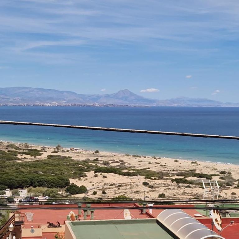 LaVista Penthouse private balcony and sea views - One-Bedroom Apartment - 5