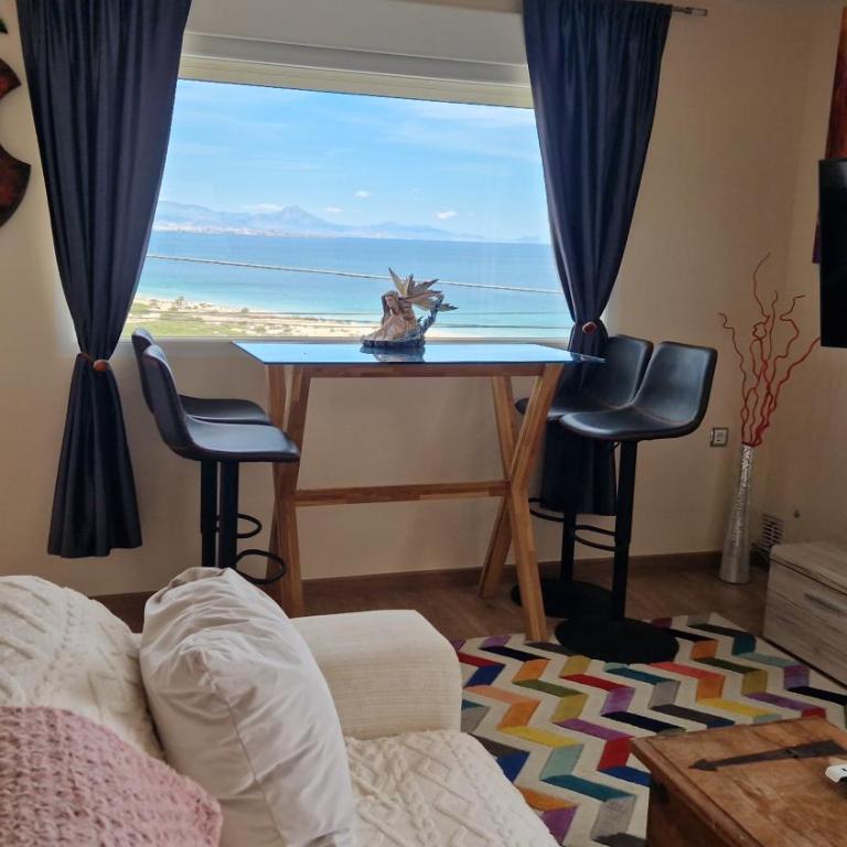 LaVista Penthouse private balcony and sea views - One-Bedroom Apartment - 18