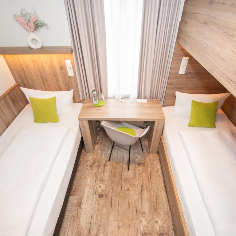 Hotel Perlach Allee by Blattl - Triple Room - 9