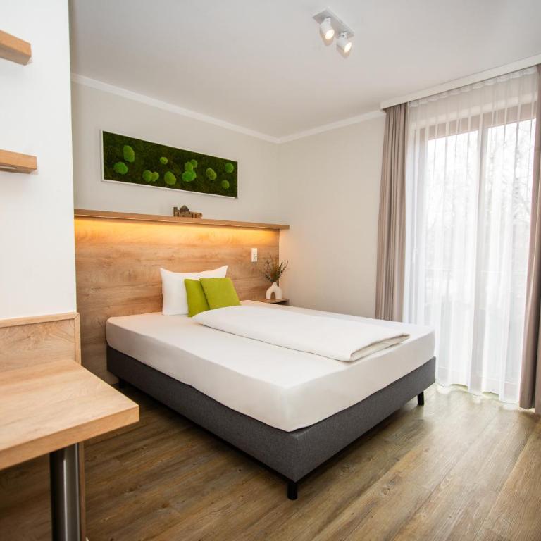 Hotel Perlach Allee by Blattl - Superior Queen Room - 15