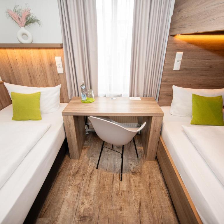 Hotel Perlach Allee by Blattl - Triple Room - 14