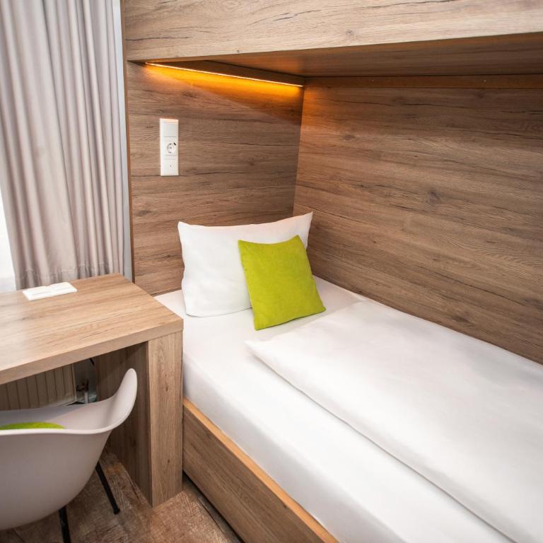 Hotel Perlach Allee by Blattl - Triple Room - 17