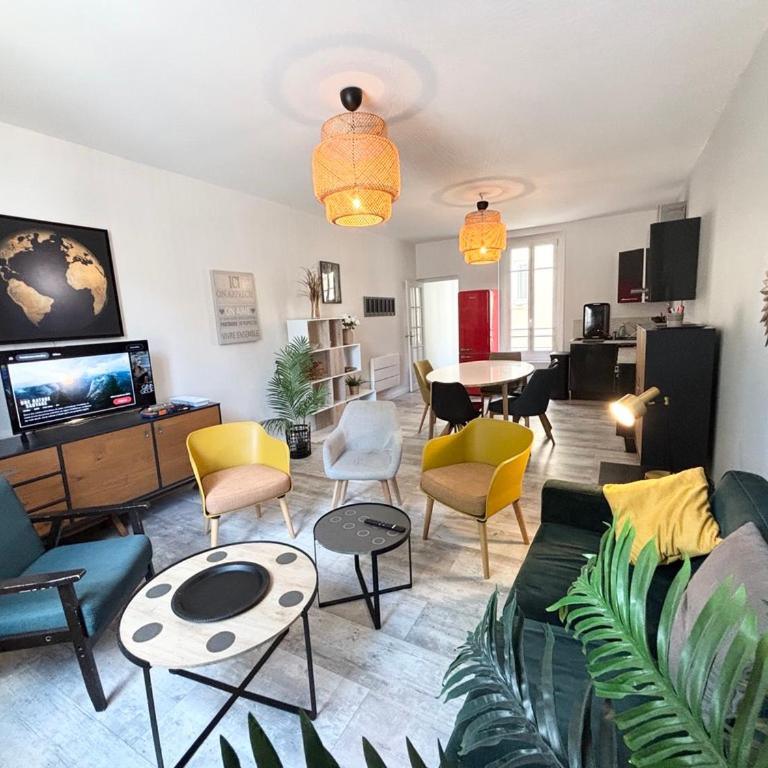 Maison Gambetta - 4 chambres 4 SDB - 5 min Cathédrale - Appartamento con 4 Camere da Letto - 2