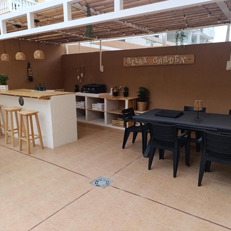 Relax Garden Palm Mar - Two-Bedroom Apartment with Terrace - 37
