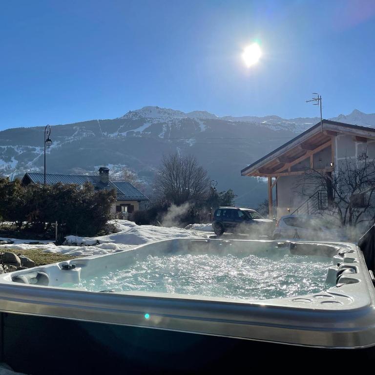 Entire Chalet Salamo 11 plus 1 Les Arcs Paradiski Jacuzzi - Chalet - 13