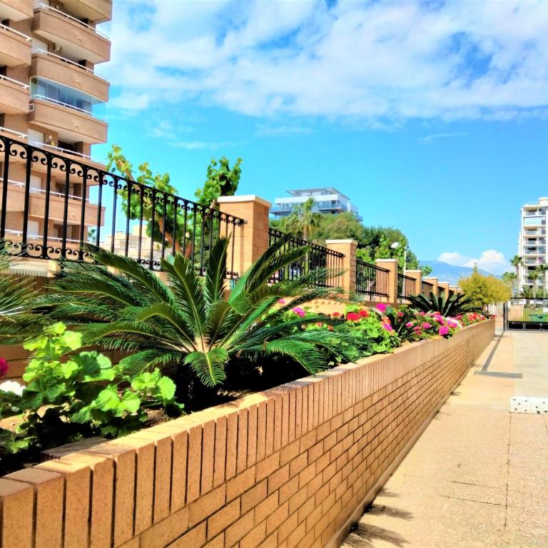 ACV - Costa Marina I- 1º linea planta 6 frontal - Apartamento de 3 dormitorios - 24