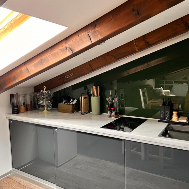Cozy Alpine Attic - Apartment mit 1 Schlafzimmer und Whirlpool - 7