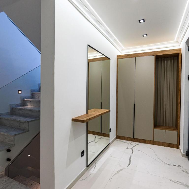 Lux Apartments Villa B-L-S - Apartman sa 2 Spavaće Sobe, Terasom i Pogledom na More - 10