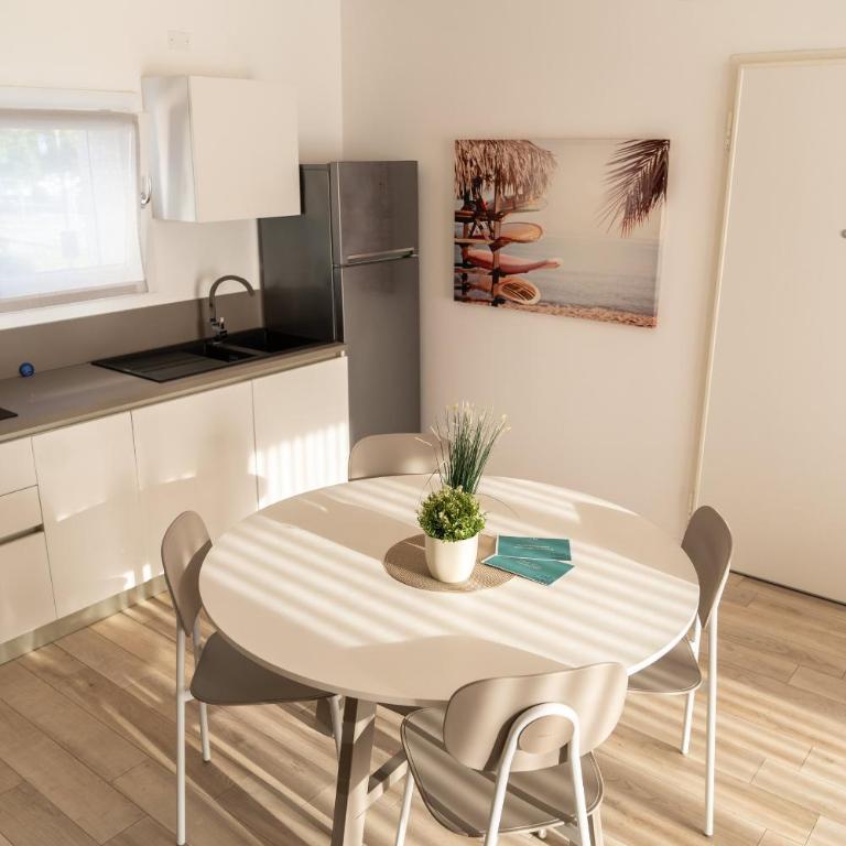 Sun Beach Residence con Piscina - Piazza Brescia - Adria Holiday Jesolo - FAMILY APARTMENTS - Two-Bedroom Apartment - 13