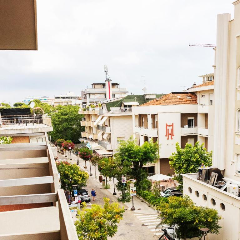 Gramsci Apartments - Riccione Centro - Apartment with View and Balcony - 3