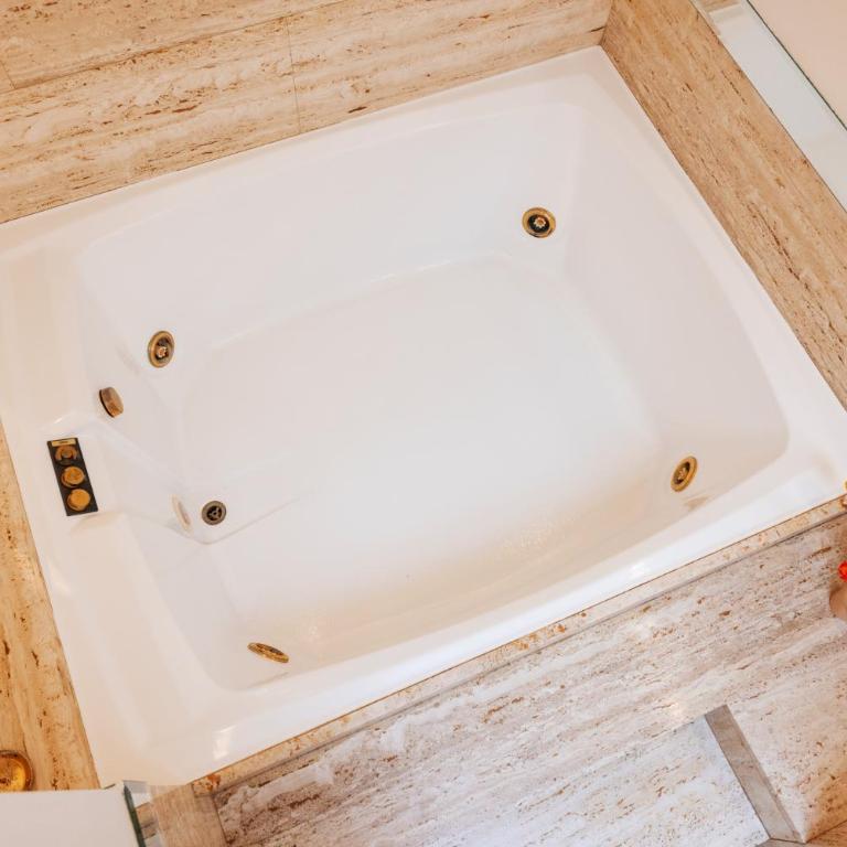 Gramsci Apartments - Riccione Centro - Apartment with View and Balcony - 16