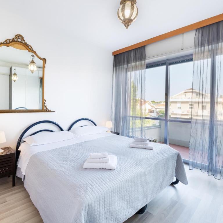 Gramsci Apartments - Riccione Centro - Superior Apartment - 14