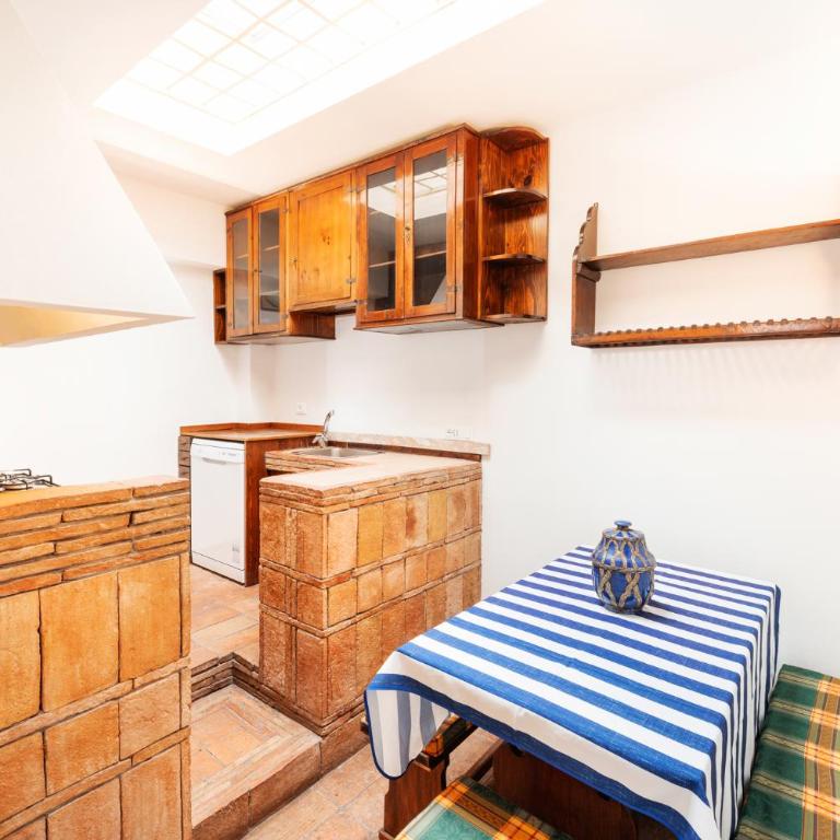 Gramsci Apartments - Riccione Centro - Apartment with View and Balcony - 32