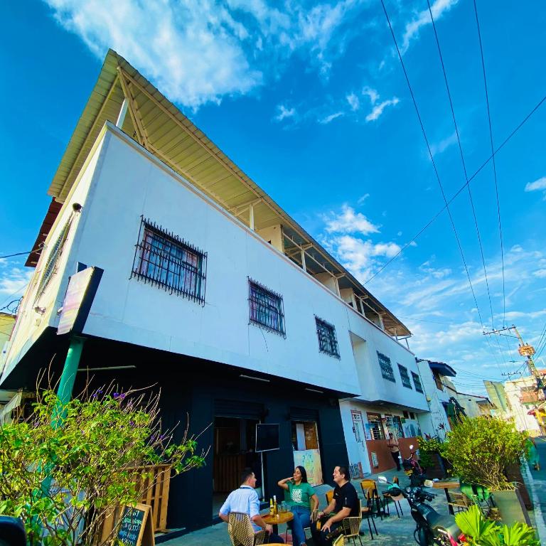 Edificio 6-413 Apto 201 - Two-Bedroom Apartment - 1