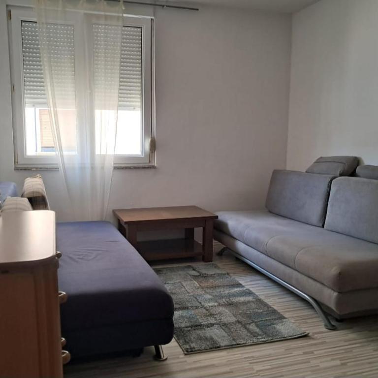 stancentar - Apartman s 2 Spavaće Sobe sa Balkonom i Terasom - 5