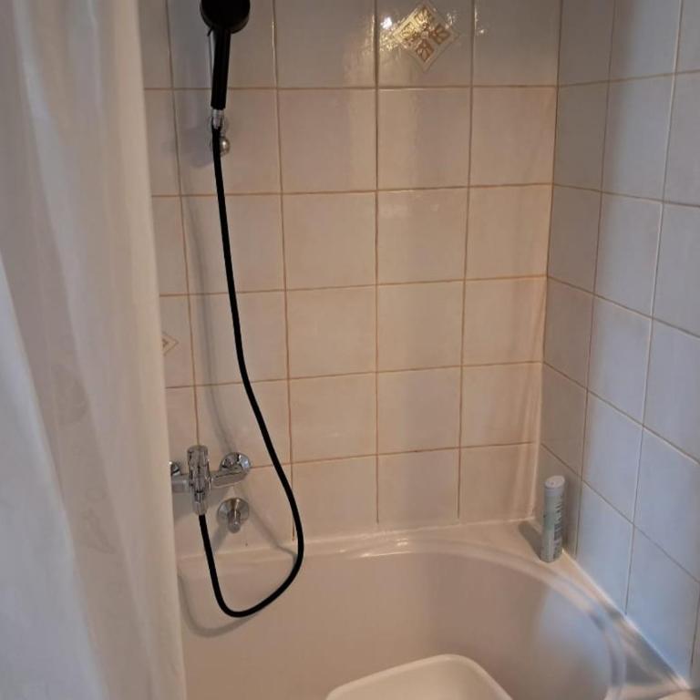 stancentar - Apartman s 2 Spavaće Sobe sa Balkonom i Terasom - 11