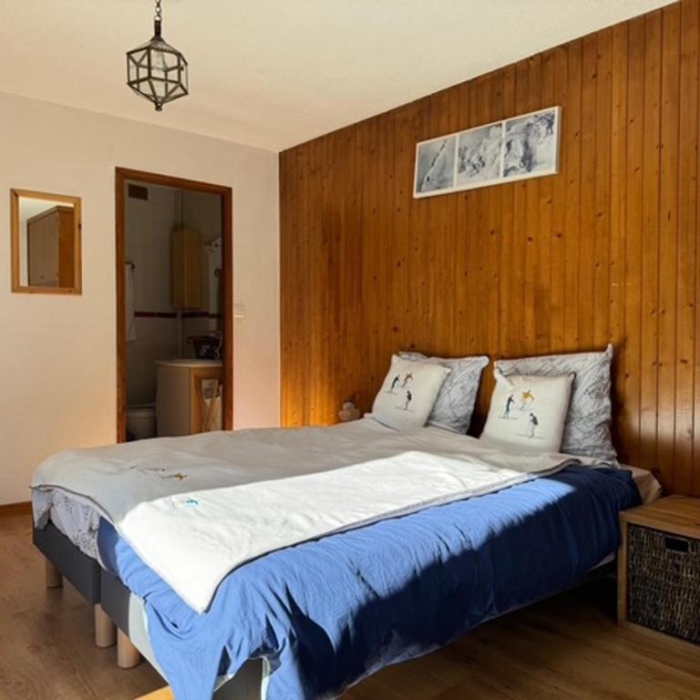 Maison de village aux Allues, 3 chambres, proche commerces - FR-1-411-987 - Maison de Vacances - 10