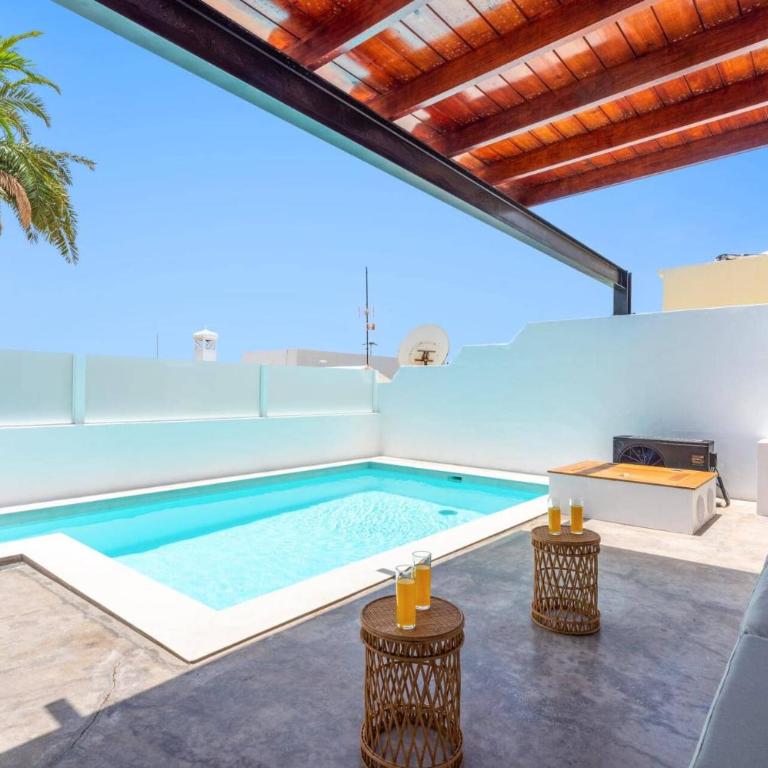 Villa Tina by Villa Plus - Villa - 4