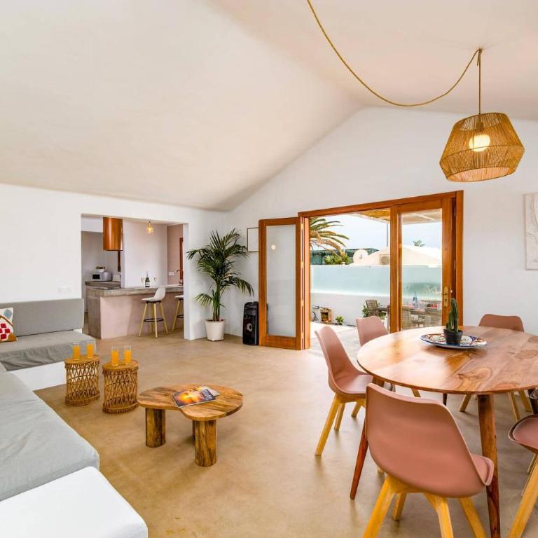 Villa Tina by Villa Plus - Villa - 8