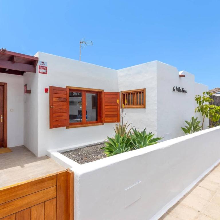 Villa Tina by Villa Plus - Villa - 20