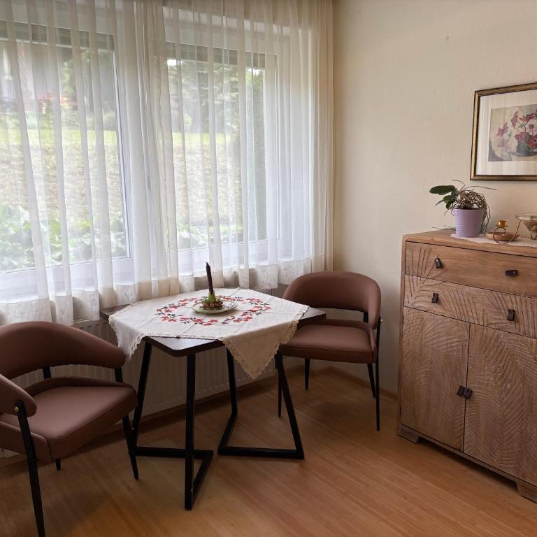 YOGA WOHLFÜHLOASE im Grünen - Apartment mit 1 Schlafzimmer und Garten - 7