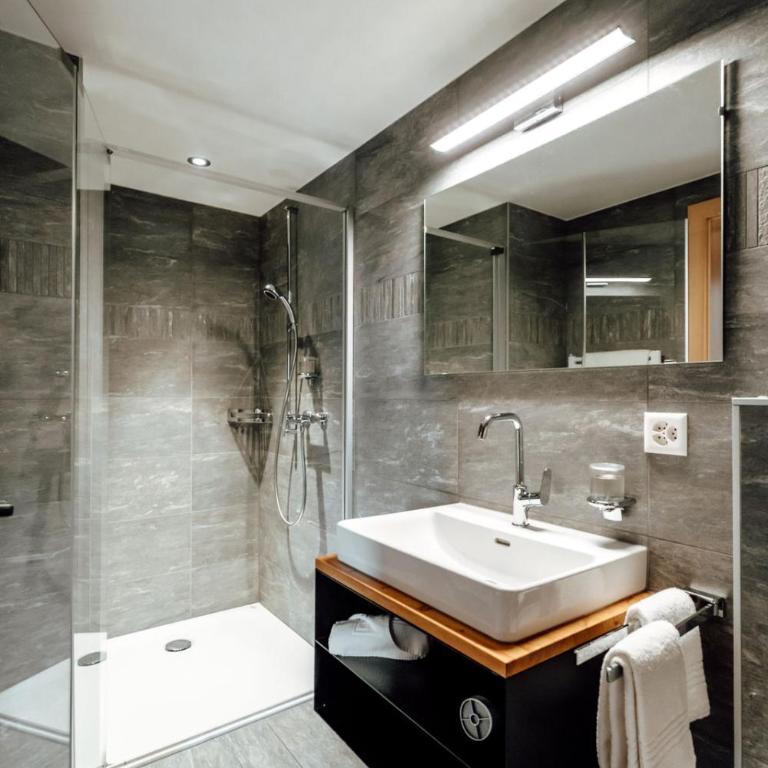 Hotel Furka - Junior Suite - 13
